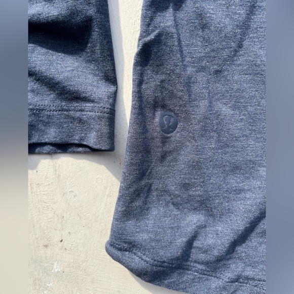 Men's Lululemon T-Shirt Gray Blue Solid NO TAGS Long Sleeve Gym Run Gorpcore - Picture 8 of 13